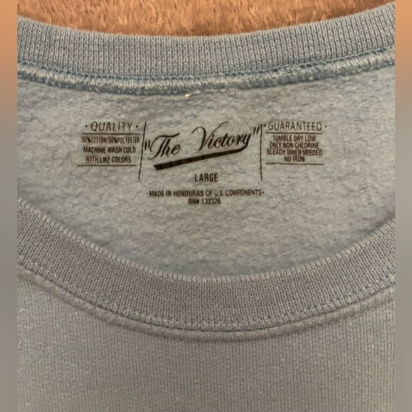 UCLA Sweatshirt L - Picture 3 of 3